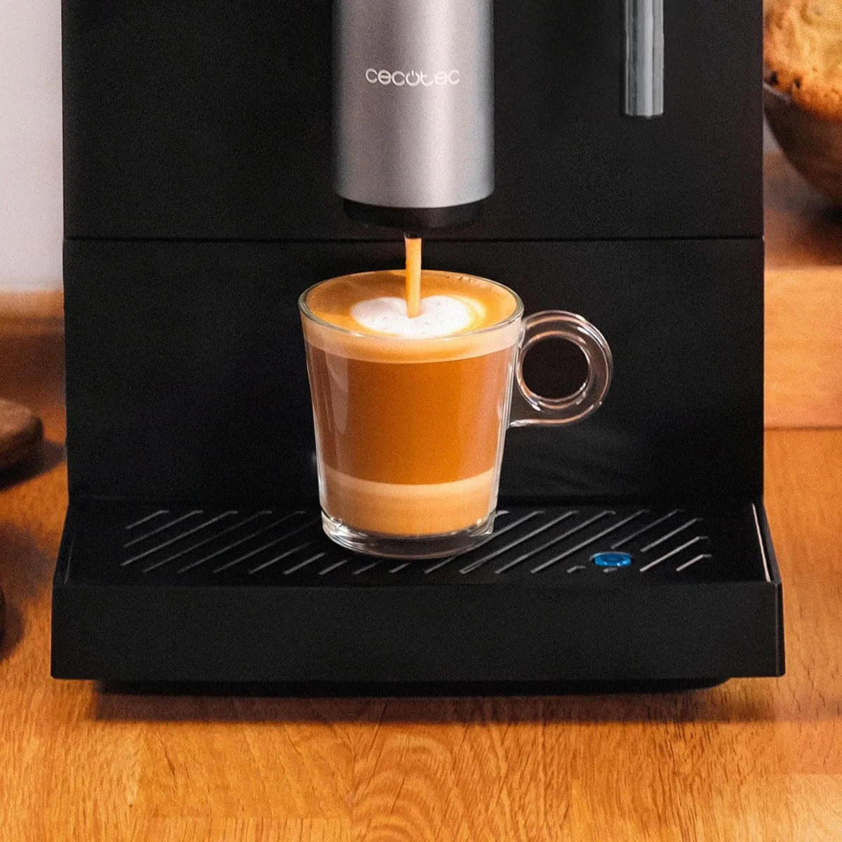 Cafetera Cecotec Cremmaet Compact Steam — vista 3